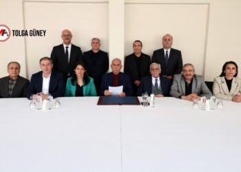 Bir yandan saldırı bir yandan görüşmeler sürüyor