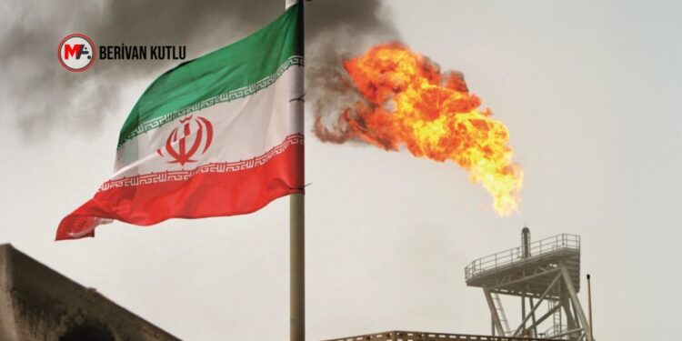 ‘İran’da ekonomi felç oldu, çöküş kapıda’