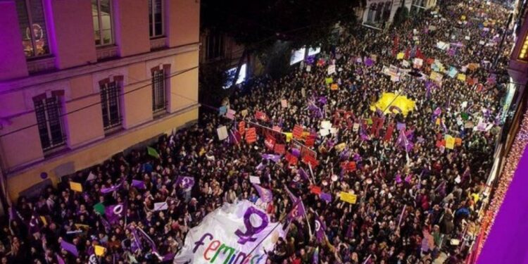 Beyoğlu Kaymakamlığı’ndan Feminist Gece Yürüyüşü’ne yasak