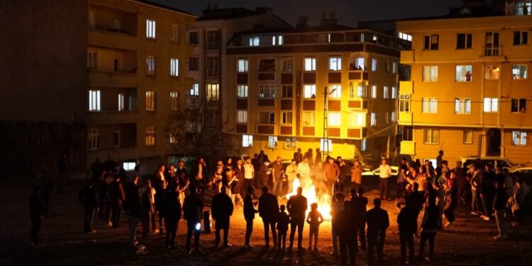 İstanbul’un 3 ilçesinde Newroz kutlaması