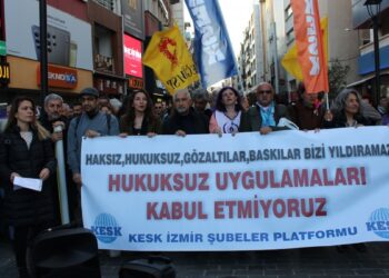 İzmir’de gözaltılara tepki