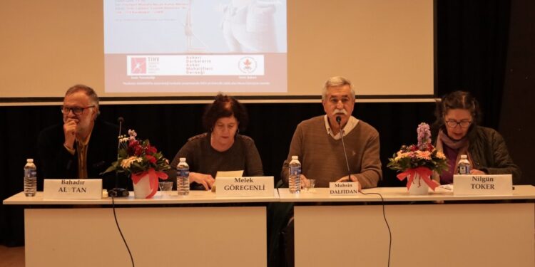 İzmir’de militarizm paneli: Erkek ideolojisine dayanıyor