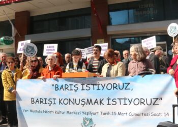 İzmir Barış Forumu: Meclis toplanmalı, komisyon kurulmalı
