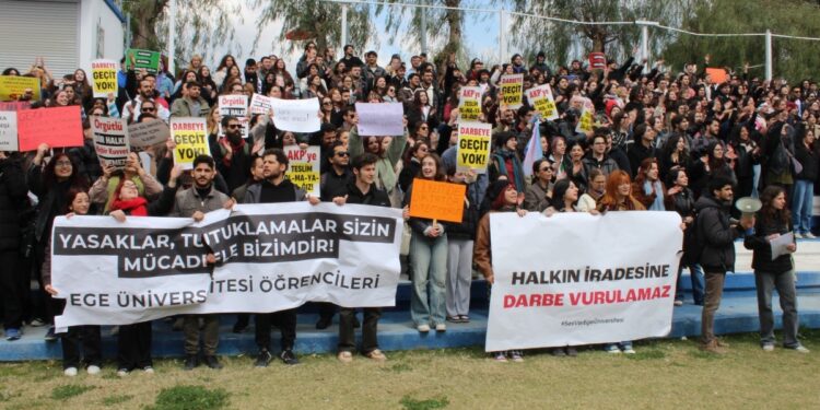 İmamoğlu protestoları sonrası ev baskınları