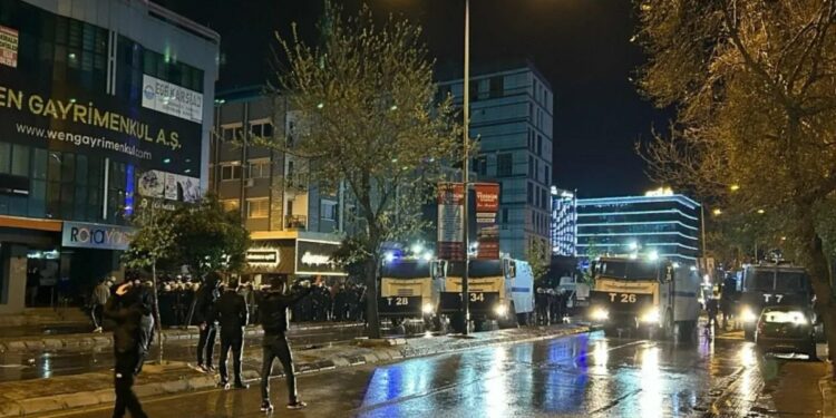 İzmir’de 104 kişi serbest