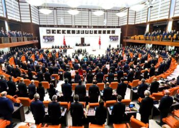 8 Mart’ın resmi tatil ilan edilmesi için kanun teklifi
