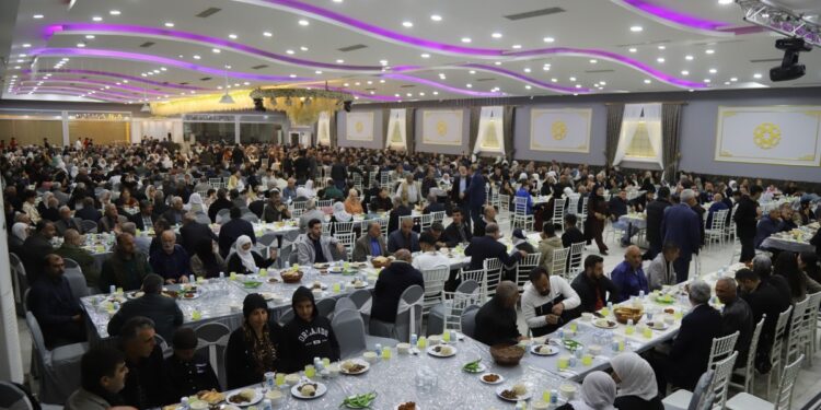 MEBYA-DER, aileleri iftar programında bir araya getirdi