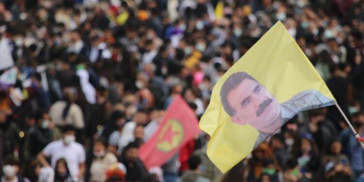 ‘Ateşin ve Güneşin Kadın Milisleri’nden eylemsizlik kararı