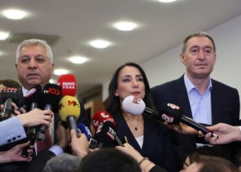 DEM Parti-EMEP görüşmesi: Tecrit kaldırılmalı, iktidar adım atmalı