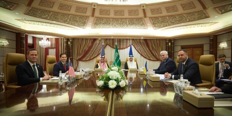Suudi Arabistan’daki ABD-Ukrayna görüşmesi başladı