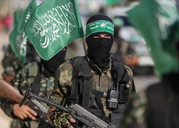 Hamas’tan bir heyet ateşkesi görüşmek için Kahire’ye gitti