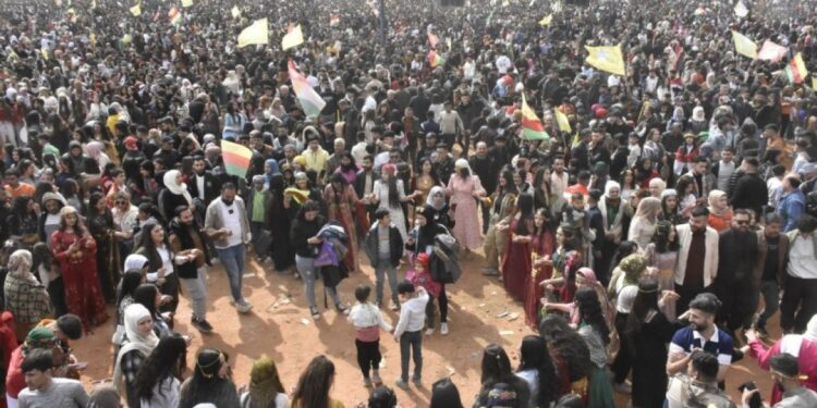 Heleb’te Baas rejiminden sonra ilk kitlesel Newroz