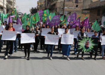 Halep’te Alevilere yönelik katliama karşı yürüyüş