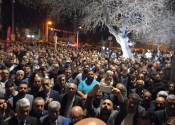Alevilerin katledilmesi protesto edildi: Ses çıkar