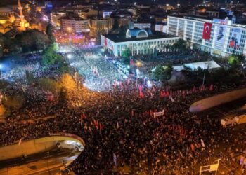 Türkiye Yayıncılar Birliği: Halkın demokratik taleplerine kulak verin