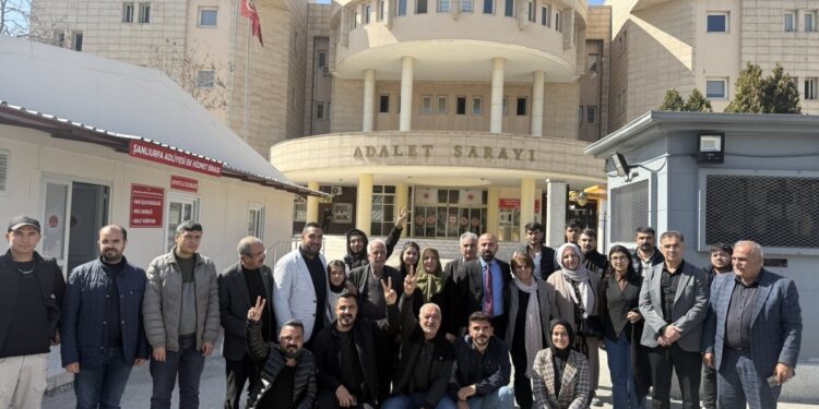 Kayyım protestosunda tutuklanan Burçin Satıcı tahliye edildi