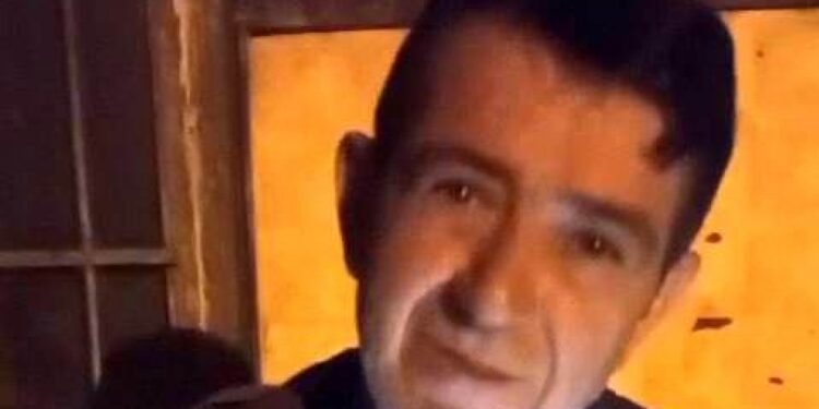 Yolun kapalı olmasını eleştiren yurttaşa ‘özür videosu’ çektirip şiddet uyguladılar