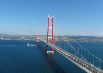 1915 Çanakkale Köprüsü'nden 3 yılda 7 milyon araç geçti