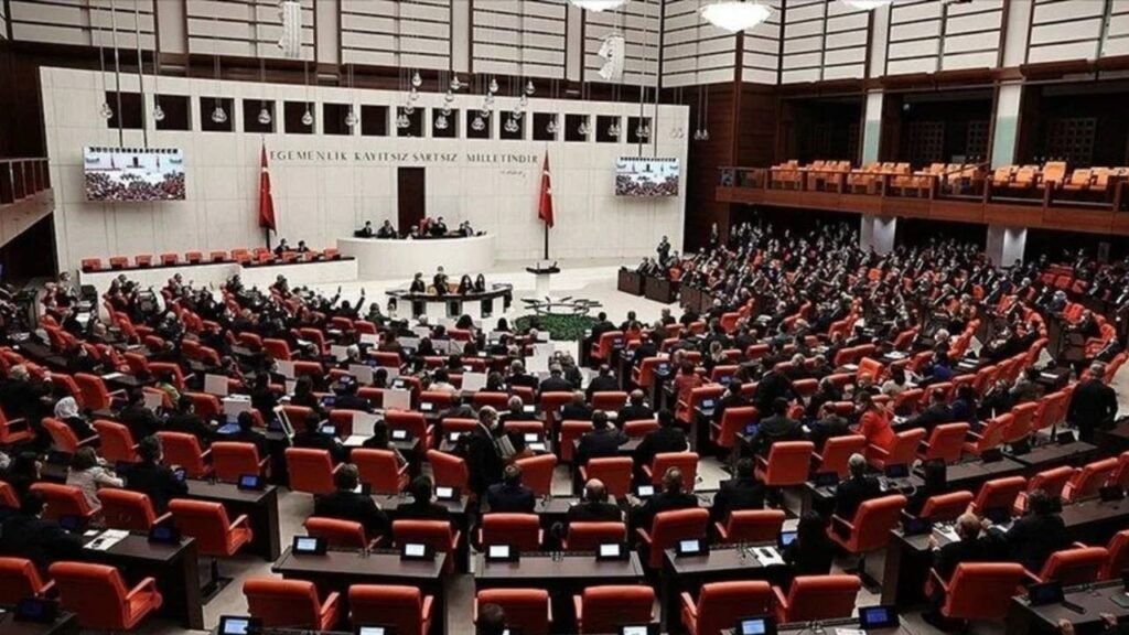 9 Milletvekili Hakkındaki 13 Dokunulmazlık Dosyası Meclis'te