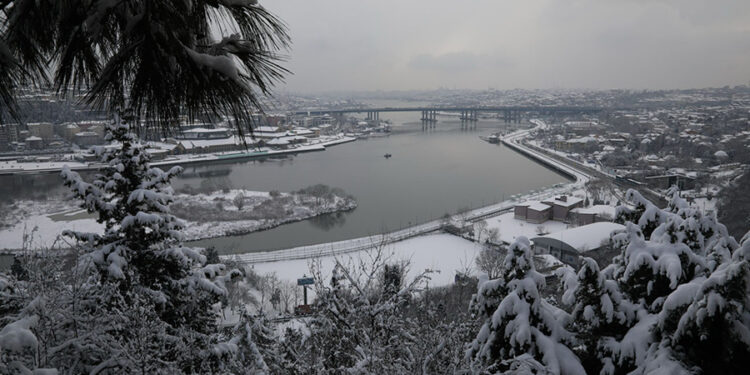 AKOM tarih verdi: İstanbul’a yeniden kar geliyor