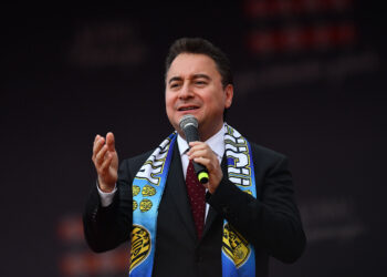 Ali Babacan'dan 'Erdoğan sonrası için ilginç' Hakan Fidan ve Bilal Erdoğan yorumu