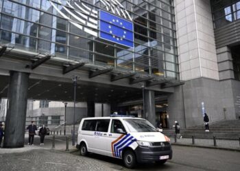 Belçika’da polis Huawei ofislerini bastı; soruşturma Avrupa Parlamentosu’na sıçrayabilir