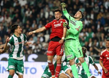 Beşiktaş 9 Kişi Kalan Konyaspor'a Yenildi | Konyaspor 1-0 Beşiktaş
