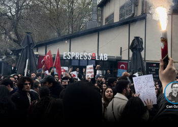 Bilgi Üniversitesi’nde Espressolab boykotu: Öğrenciler okuldaki şubeyi mühürledi!