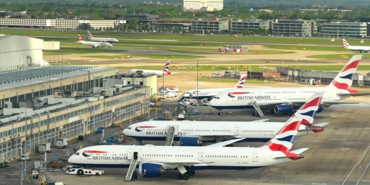 Binden Fazla İptal Edilmişti! Bazı Uçuşlar Yeniden Başladı