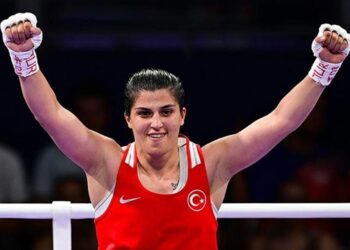 Busenaz Sürmeneli Dünya Şampiyonu!