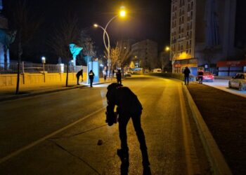 Cadde Ortasında Pompalı Tüfeklerle Çatıştılar!