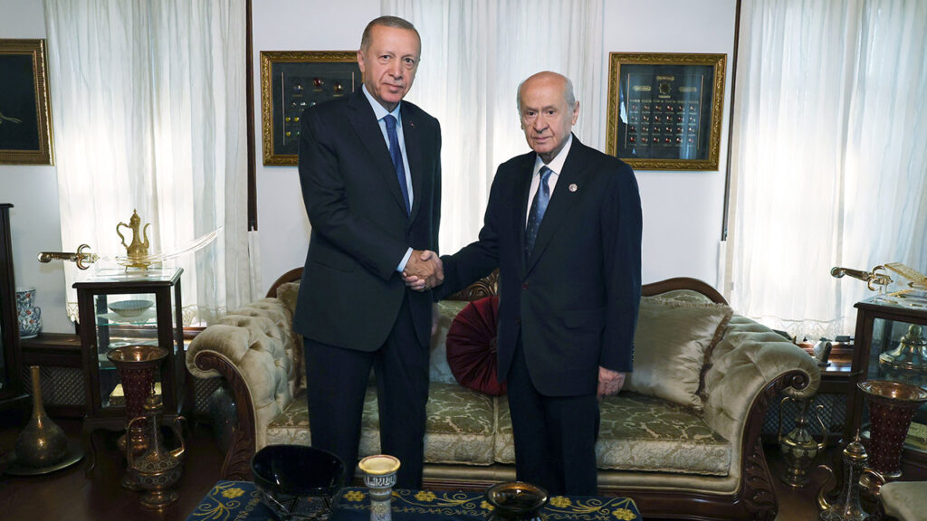 Cumhur'da oy oranı kritik seviyenin altına düştü!