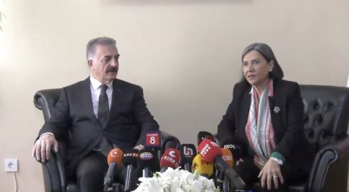 DEM Parti, MHP ve AKP ile bayramlaştı; CHP bayramlaşma programlarını iptal etti