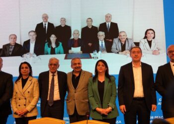 DEM Parti: PKK kongreyi toplamalı, terörle mücadele kanunu değişmeli!