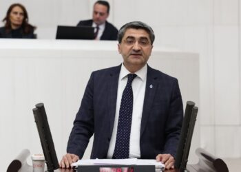 DEVA'dan İstanbul Barosu Tepkisi, 'Savunma Susmadı Susmayacak'