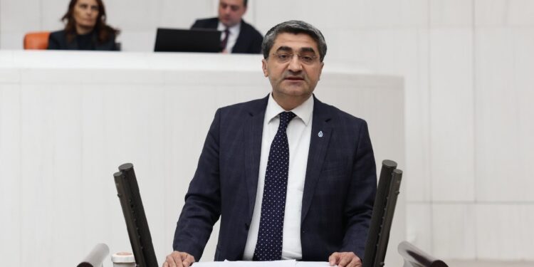 DEVA'dan İstanbul Barosu Tepkisi, 'Savunma Susmadı Susmayacak'