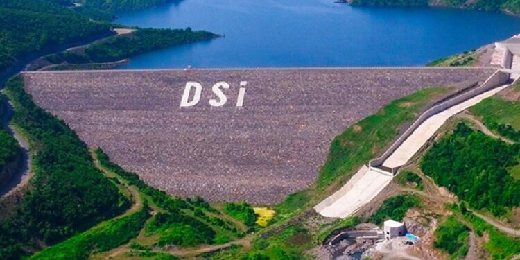 DSİ'den İzmir'e 22 yılda 65 milyar 632 milyon liralık yatırım