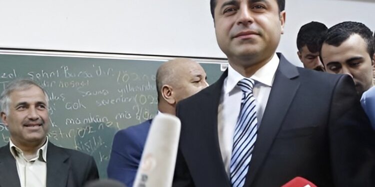 'Demirtaş tahliye edilecek, başkanlar göreve iade olacak!'