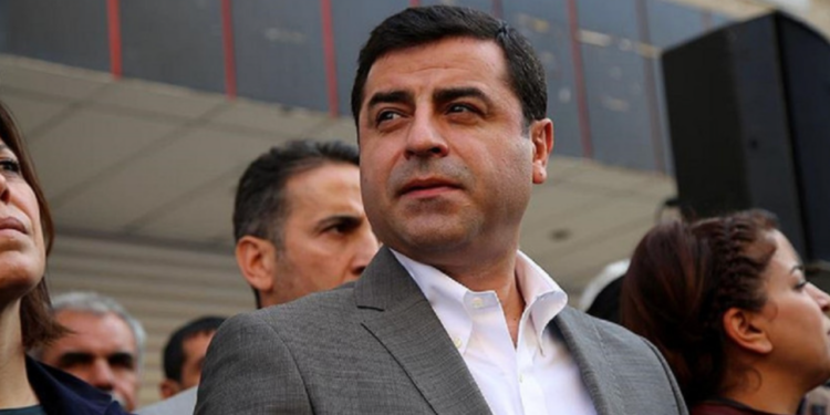 Demirtaş'tan Öcalan açıklaması: Türkiye'yi büyütmekten korkmayalım