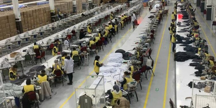 Diyarbakır'da tekstil sektöründe tehlike çanları çalıyor; 8 firma kapandı