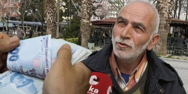 Emekliler Bayram İkramiyesine İsyan Etti: 'Onlar Bu Parayı Bahşiş Veriyor, Biz Sürünüyoruz!'