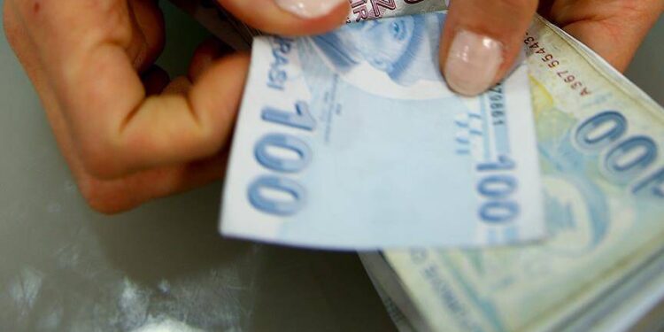 En düşük emekli aylığına ve cumhurbaşkanı emeklisine zam