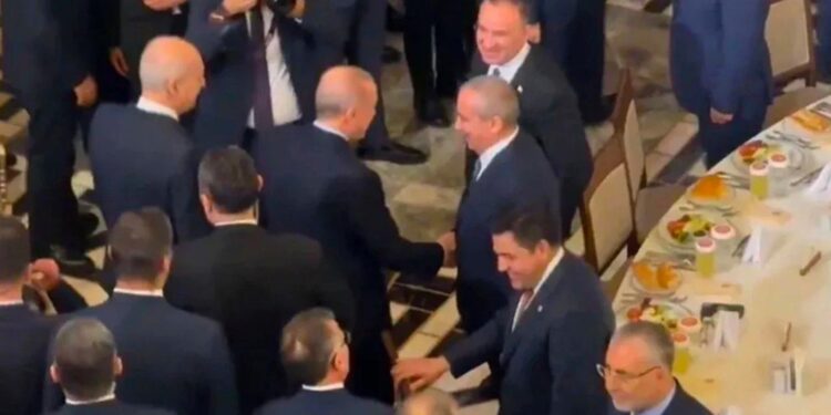 Erdoğan ve Sırrı Süreyya Önder tokalaşması: Ne konuşuldu?