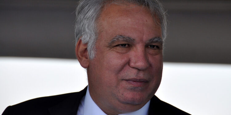 Erdoğan'a 'Sen aslında kendine darbe yaptın' dedi; ihraç yolu gözüktü