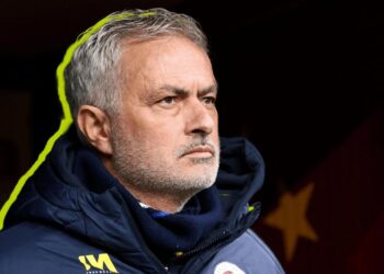 Fenerbahçe Teknik Direktörü Mourinho Bir Kez Daha Mucizeyi Başarabilecek mi? İşte Efsanevi Geri Dönüşleri