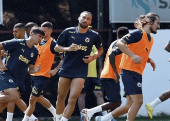 Fenerbahçe'de Ayrılık Resmileşti: Yıldız İsim Japonya'nın Yolunu Tuttu