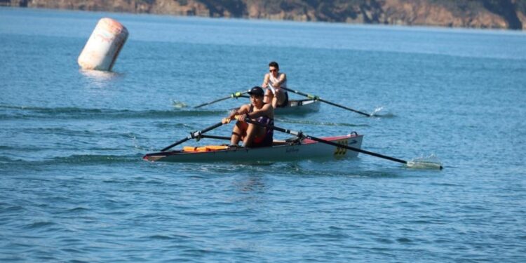 Fethiye'de Uzun Mesafe Deniz Küreği Türkiye Kupası Yarışları Start Verdi