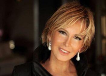 Filiz Akın vasiyeti gereği 'sessizce' defnedildi