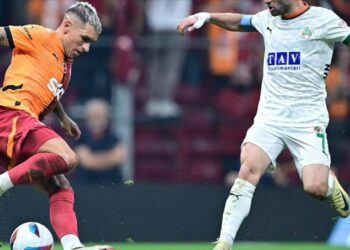 Galatasaray ile Alanyaspor 18. Randevuda: İlk Gol Geldi