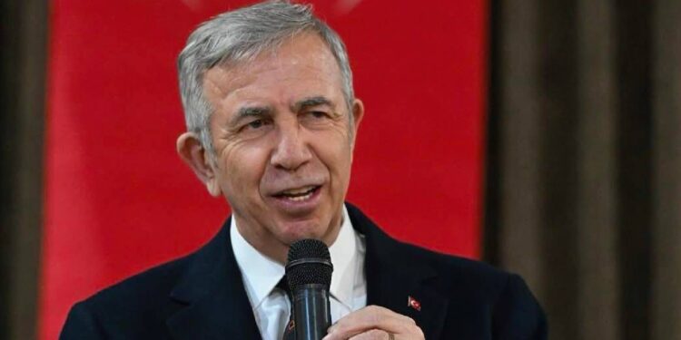 Gerçek aşk, karşılıksız fedakârlık yapabilmektir